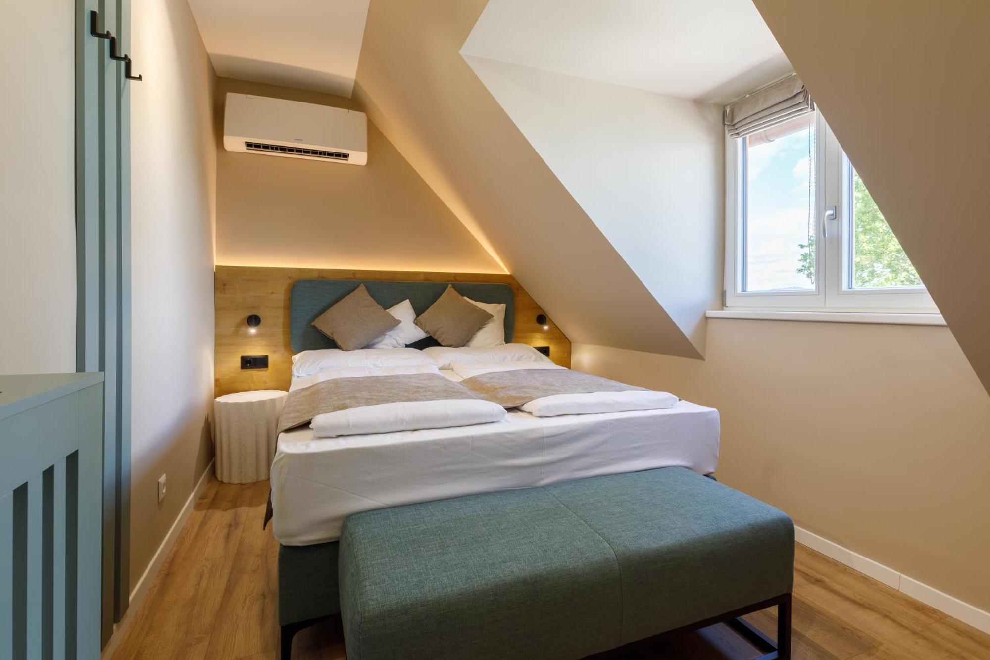 Lepke Apartmanhaz Es Etterem Tihany Dış mekan fotoğraf