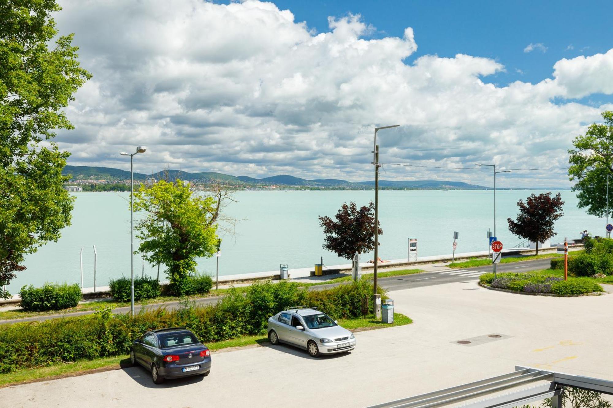 Lepke Apartmanhaz Es Etterem Tihany Dış mekan fotoğraf