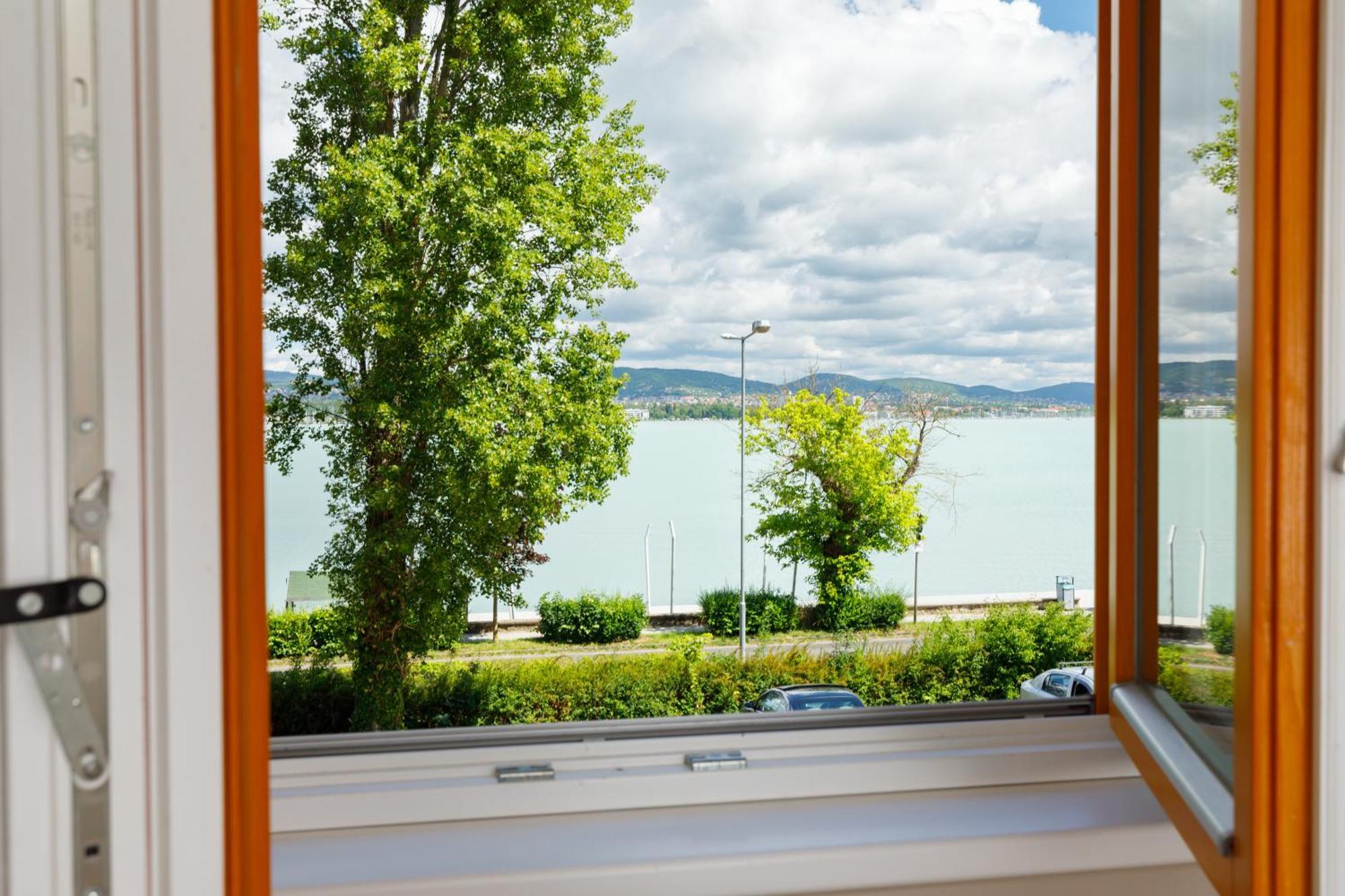 Lepke Apartmanhaz Es Etterem Tihany Dış mekan fotoğraf